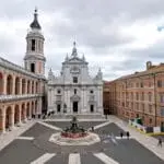Basílica de la Santa Casa de Loreto, santuario mariano vinculado a la casa de Nazaret.