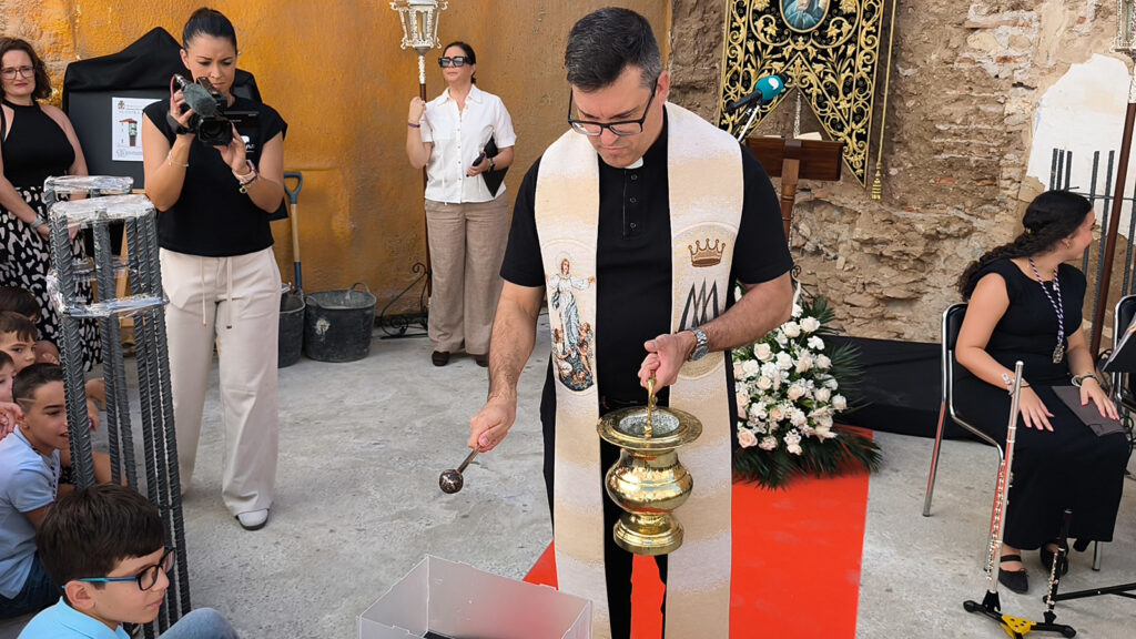 Bendición de la primera piedra de la futura Casa de Hermandad de los Dolores de Padul
