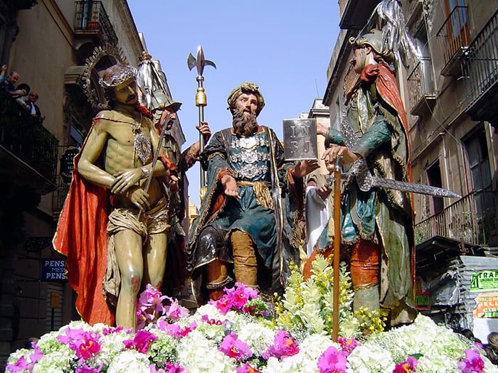 Grupo escultórico de La Sentencia en la Procesión de los Misterios de Trapani.