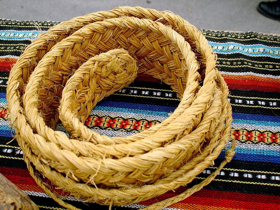 Pleita de esparto como ejemplo de artesanía tradicional y transmisión de conocimientos