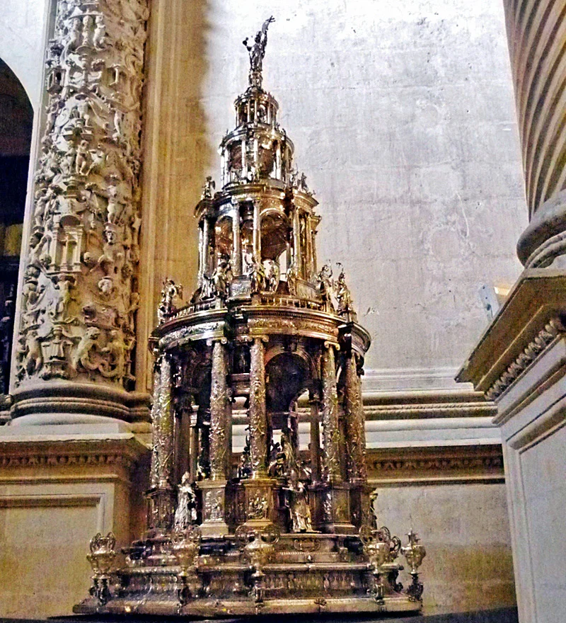 Custodia procesional de la Catedral de Sevilla, realizada por Juan de Arfe.