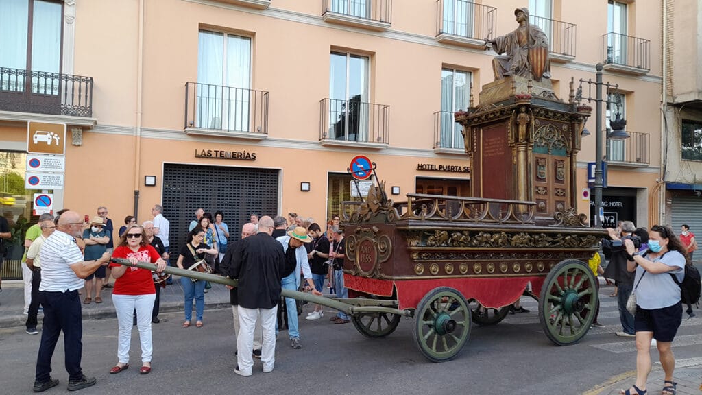 Roca procesional del Corpus de Valencia durante su traslado por las calles de la ciudad.