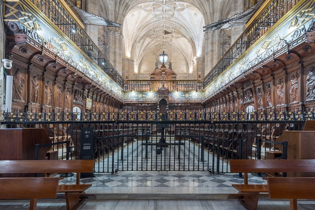 Coro de la Catedral de Almería visto desde la nave.