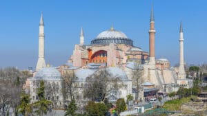 Vista exterior de Santa Sofía en Estambul.