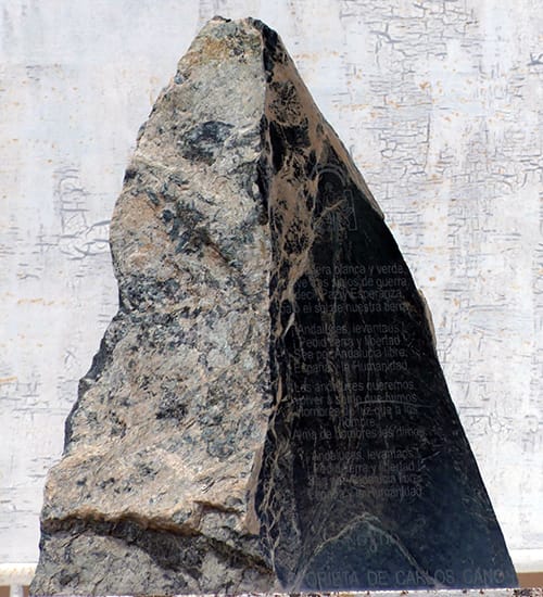 Himno de Andalucía en piedra (monolito, Sevilla)