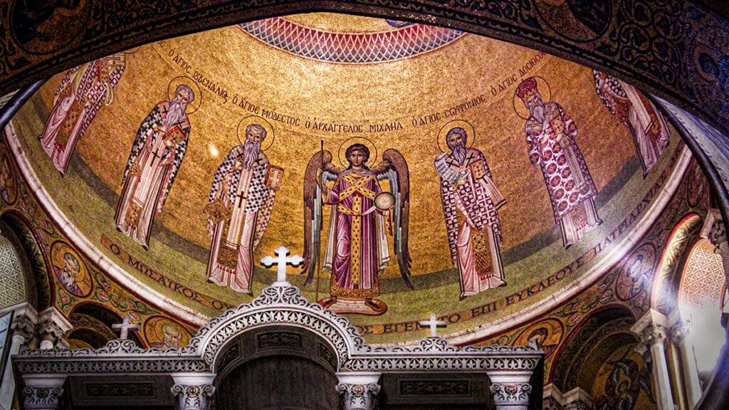 Cúpula y estructura interior de la iglesia del Santo Sepulcro en Jerusalén.
