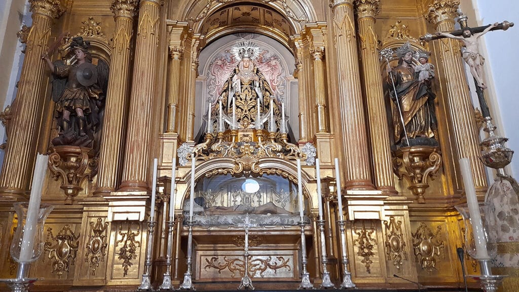 Imagen de la Virgen de la Soledad de Cantillana.