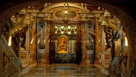 Tumba de San Pedro bajo la Basílica de San Pedro del Vaticano