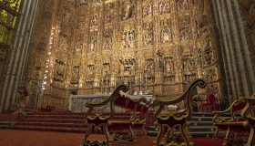 Retablo Mayor de la Catedral de Sevilla, tallado en madera dorada, policromada y estofada.