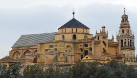 Fachada de la Mezquita Catedral de Córdoba.
